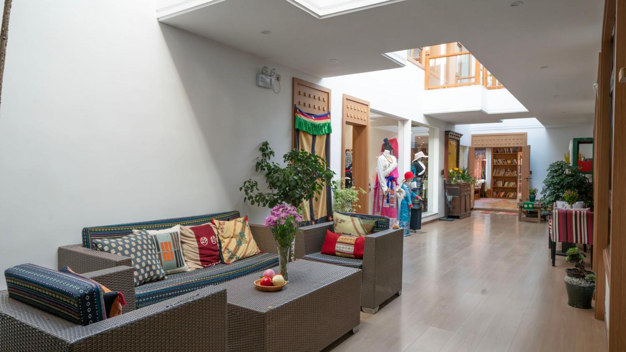 Bodhi Boutique Inn Shangri-La Exterior photo